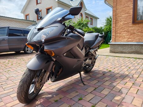2005 Honda VFR 800, серый, 410000 рублей, вид 3