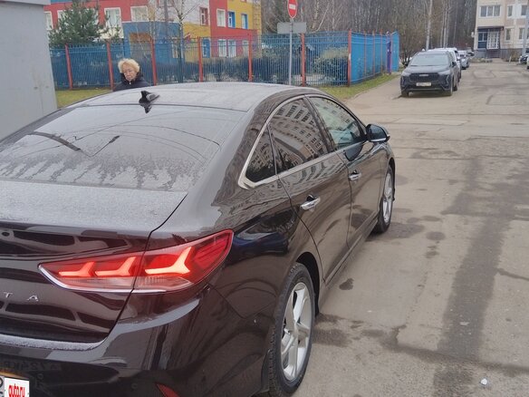 2019 Hyundai Sonata VII (LF) Рестайлинг, чёрный, 1800000 рублей - вид 4