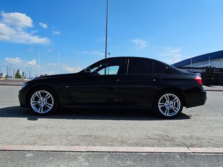 2015 BMW 3 серии 320i VI (F3x) Рестайлинг, чёрный, 2000000 рублей, вид 2