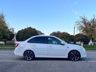 2017 Lada (ВАЗ) Granta Sport I, белый, 1000000 рублей, вид 3