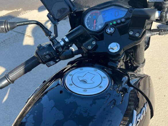 2024 Bajaj Pulsar 180, чёрный, 130000 рублей - вид 9