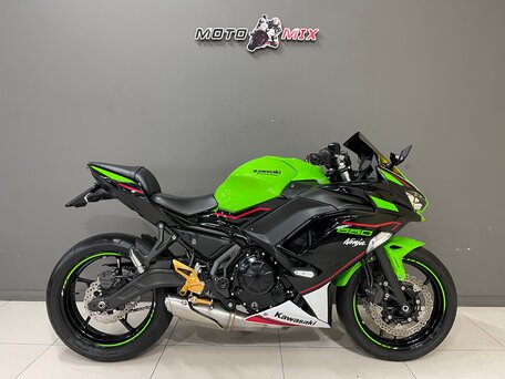 2022 Kawasaki Ninja 650, зелёный, 810000 рублей, вид 1