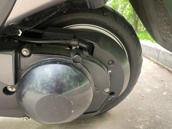 2002 Suzuki Burgman (SkyWave) 400, серебристый, 270000 рублей - вид 12