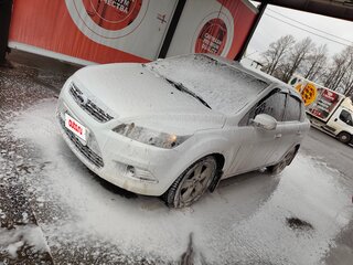 2008 Ford Focus II Рестайлинг, белый, 300000 рублей, вид 4