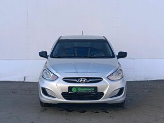 2011 Hyundai Solaris I, серебристый, 360000 рублей, вид 2