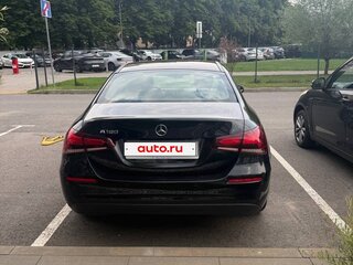 2020 Mercedes-Benz A-Класс 180 IV (W177), чёрный, 2060000 рублей, вид 4