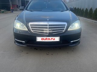 2011 Mercedes-Benz S-Класс 500 V (W221) Рестайлинг, чёрный, 1750000 рублей, вид 1