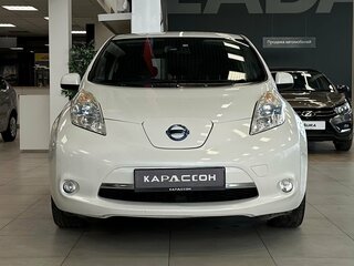 2012 Nissan Leaf (EM61) I (ZE0/AZE0), белый, 790000 рублей, вид 3