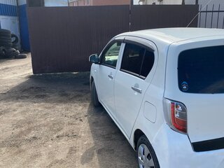 2016 Daihatsu Mira e:S I Рестайлинг, белый, 449000 рублей, вид 3