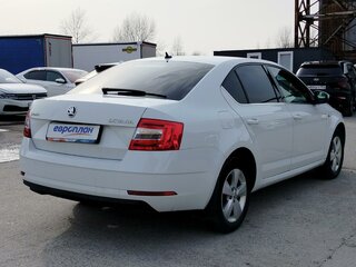 2020 Skoda Octavia III (A7) Рестайлинг, белый, 1780000 рублей, вид 3