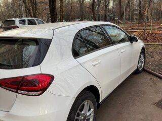 2019 Mercedes-Benz A-Класс 200 IV (W177), белый, 2300000 рублей, вид 3