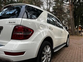 2011 Mercedes-Benz M-Класс 350 II (W164) Рестайлинг, белый, 1500000 рублей, вид 4