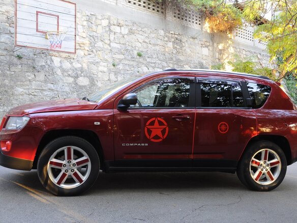 2011 Jeep Compass I Рестайлинг, пурпурный, 1100000 рублей - вид 6