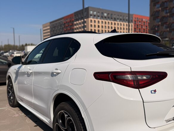 2022 Alfa Romeo Stelvio I Рестайлинг, белый, 3700000 рублей - вид 4