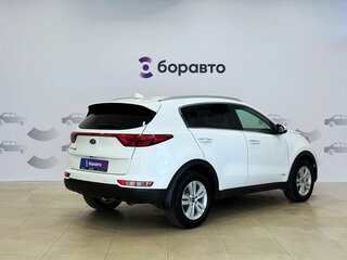 2017 Kia Sportage IV, белый, 1680000 рублей, вид 3
