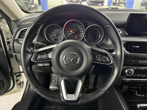 2017 Mazda 6 III (GJ) Рестайлинг, белый, 2049000 рублей - вид 10