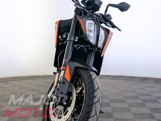 2026 KTM 790 Duke, оранжевый, 1150000 рублей, вид 3