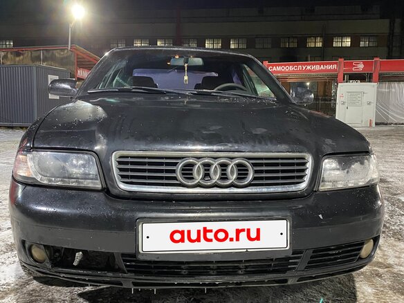 1999 Audi A4 I (B5) Рестайлинг, чёрный