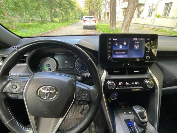 2020 Toyota Venza II, красный, 3900000 рублей - вид 8