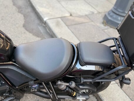 2022 Honda CMX 1100 Rebel, чёрный, 899000 рублей, вид 4