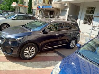 2018 Kia Sorento III Prime Рестайлинг, серый, 2300000 рублей, вид 4