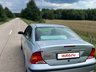 2004 Ford Focus I Рестайлинг, серебристый, 180000 рублей, вид 4