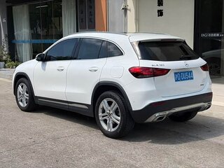 2022 Mercedes-Benz GLA 180 II (H247), белый, 2340000 рублей, вид 4