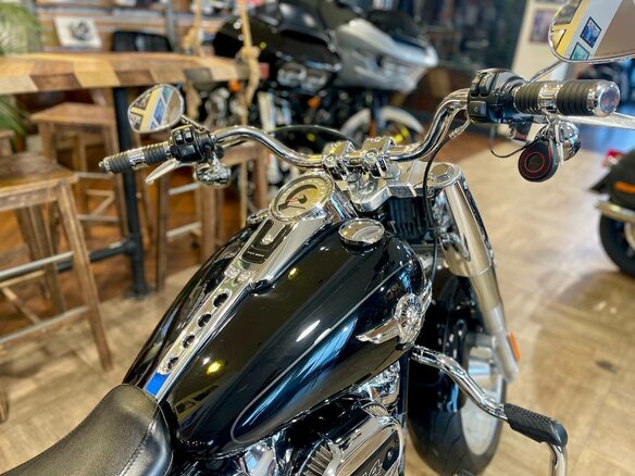 2021 Harley-Davidson Fat Boy, чёрный, 2200000 рублей - вид 9