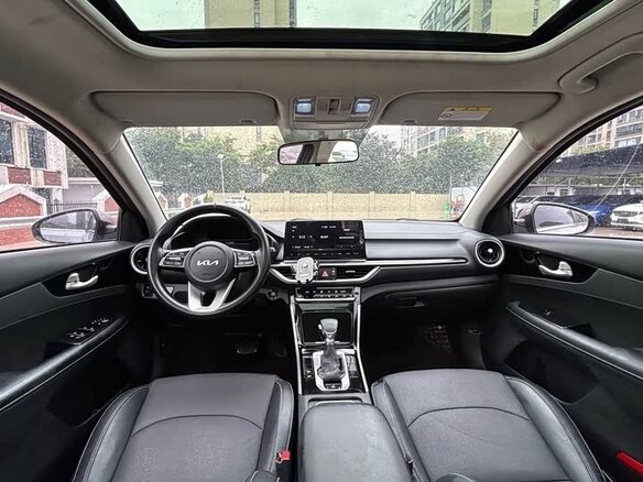 2022 Kia K3 II (China Market) Рестайлинг, серый, 1150000 рублей - вид 8