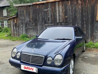 1998 Mercedes-Benz E-Класс 200 II (W210, S210), синий, 320000 рублей, вид 2