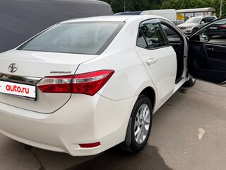 2014 Toyota Corolla XI (E160, E170, E180), белый, 1450000 рублей, вид 2