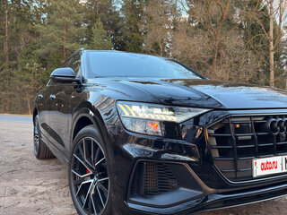 2021 Audi Q8 55 TFSI I (4M), чёрный, 4999999 рублей, вид 1