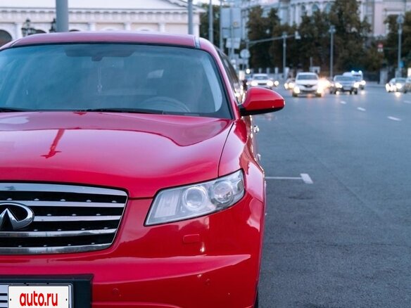 2007 Infiniti FX35 I (S50) Рестайлинг, красный, 4500000 рублей - вид 2