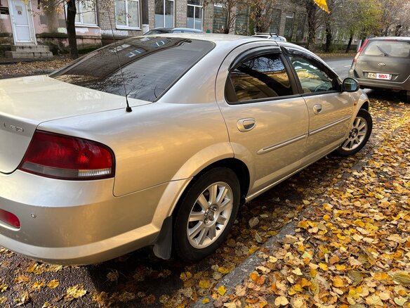 2003 Chrysler Sebring II Рестайлинг, серебристый - вид 3