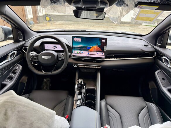 2025 Geely Coolray (Binyue Cool) I Рестайлинг, серебристый, 2450000 рублей - вид 14