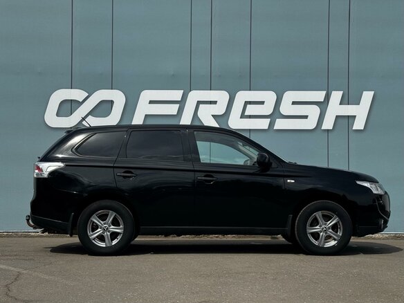 2014 Mitsubishi Outlander III, чёрный - вид 5