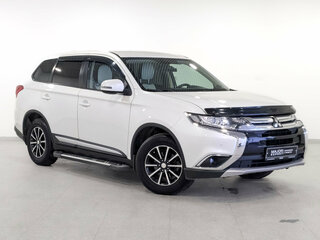 2018 Mitsubishi Outlander III Рестайлинг 2, белый, 1955000 рублей, вид 3