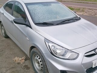2011 Hyundai Solaris I, серебристый, 438000 рублей, вид 2