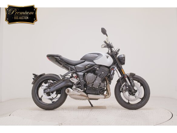 2026 Triumph Trident 660, серый, 1050000 рублей