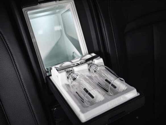 2025 Rolls-Royce Cullinan Black Badge I Рестайлинг (Series II), чёрный - вид 18