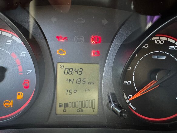 2017 Lada (ВАЗ) Kalina II, серебристый, 650000 рублей - вид 5