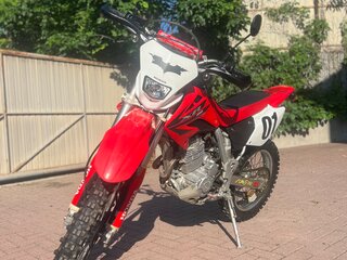 2006 Honda XR 250, красный, 380000 рублей, вид 1