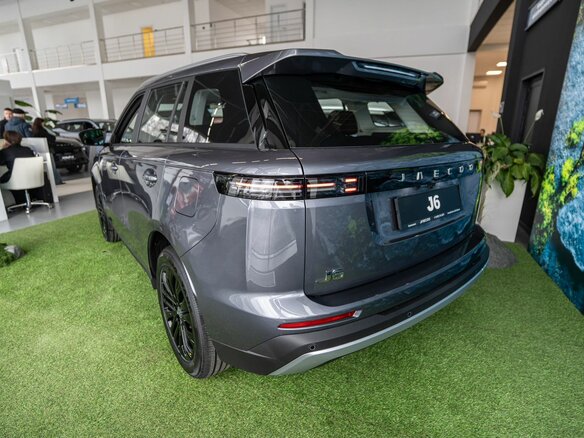 2026 Jaecoo J6, серый, 2749000 рублей - вид 6