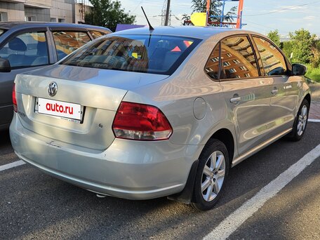 2011 Volkswagen Polo V, серебристый, 660000 рублей, вид 5