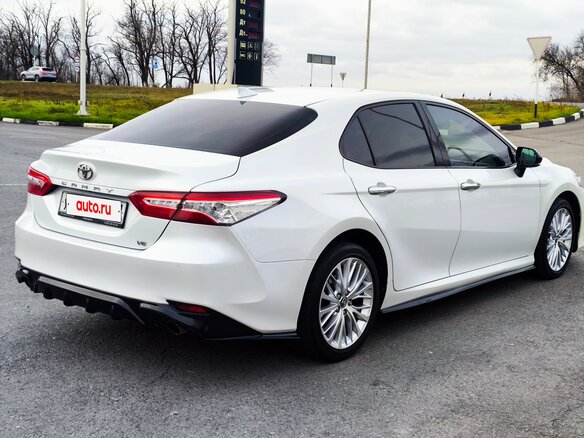 2019 Toyota Camry VIII (XV70), белый, 3700000 рублей - вид 10