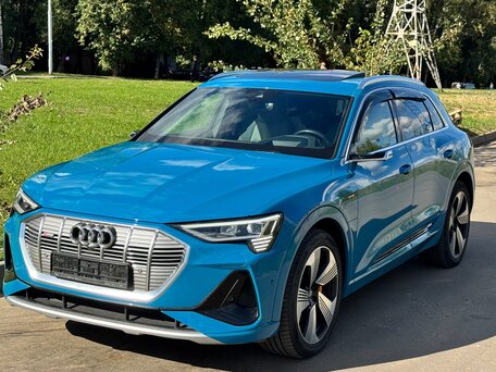 2020 Audi e-tron 55 I, голубой, 4690000 рублей, вид 2
