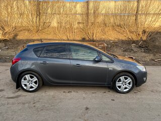 2011 Opel Astra J, серый, 740000 рублей, вид 2