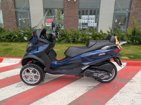 2018 Piaggio MP3, синий, 730000 рублей, вид 3