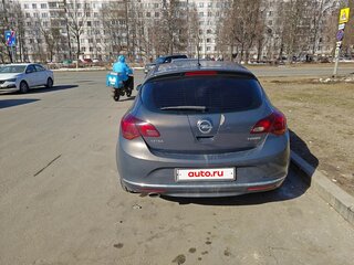 2013 Opel Astra J Рестайлинг, серый, 700000 рублей, вид 3