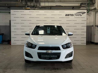2013 Chevrolet Aveo II, белый, 499000 рублей, вид 2